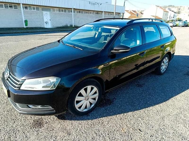 Usado VW Passat 140 HP (102 kW) 2011 Preto Carrinha