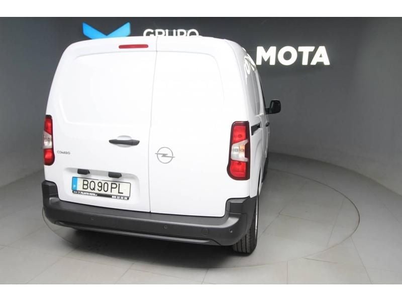 Usado Opel Combo 100 HP (73 kW) 2025 Branco Monovolume