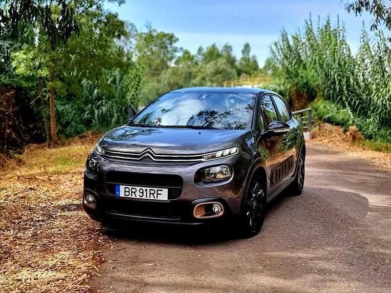 Cinzento Usado 2020 Citroën C3 PureTech Citadino | € 12.490 (Preço elevado) - Imagem 1/4