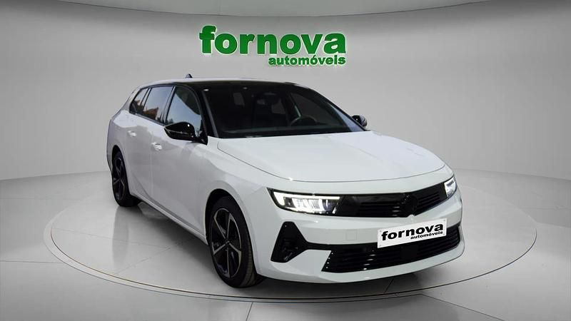 Usado Opel Astra 136 HP (100 kW) 2025 Branco Carrinha