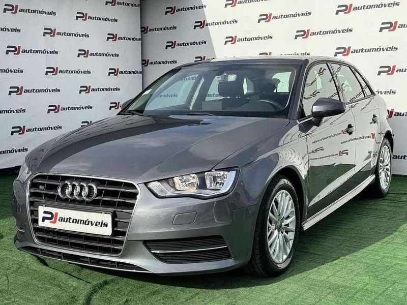 Cinzento Usado 2015 Audi A3 | € 14.990 (Preço justo) - Imagem 1/4