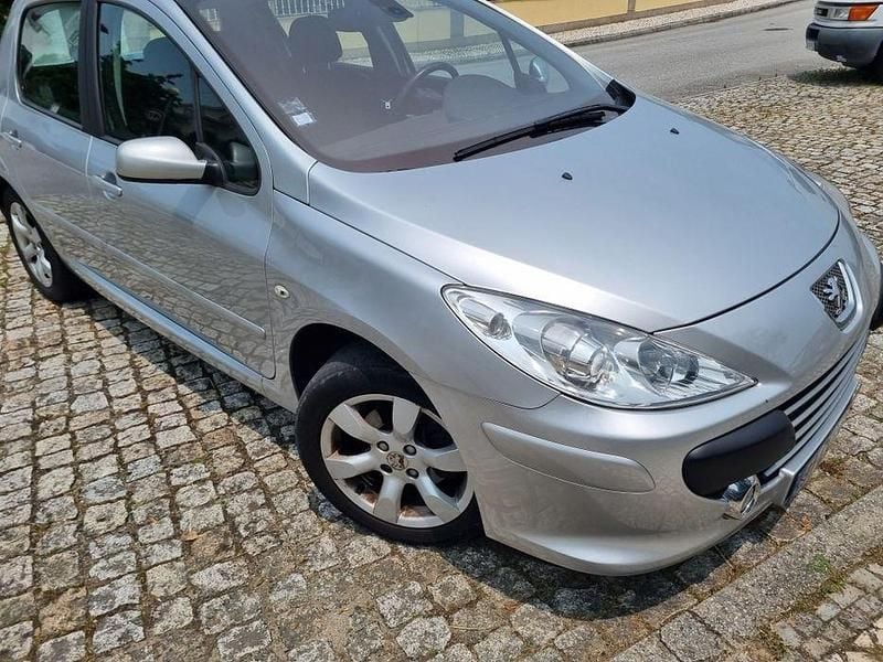 Usado 2007 Peugeot 307 Sedan | € 4.250 (Caro) - Imagem 1/4
