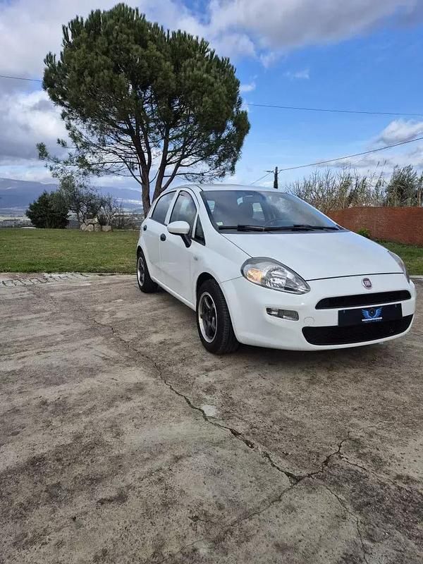 Usado Fiat Punto 85 HP (62 kW) 2013 Branco Citadino