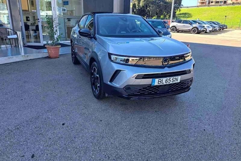 Cinzento Usado 2024 Opel Mokka SUV | € 20.990 (Preço justo) - Imagem 1/4