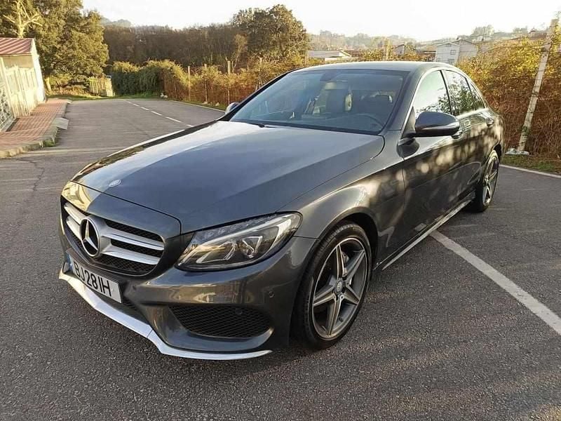 Cinzento Usado 2015 Mercedes C180 Sedan | € 17.990 (Preço elevado) - Imagem 1/4
