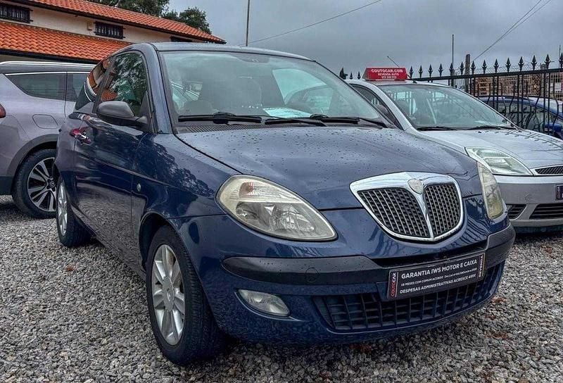 Azul Usado 2005 Lancia Ypsilon Citadino | € 2.799 - Imagem 1/4