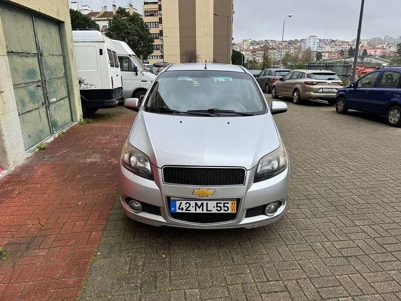 Usado Chevrolet Aveo LS 84 HP (61 kW) 2011 Sedan