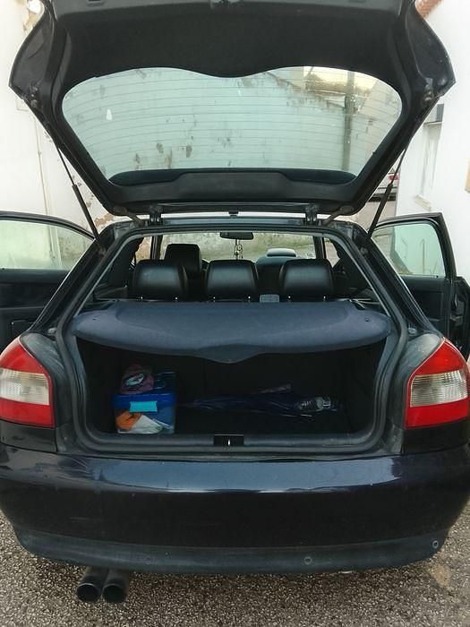 Usado Audi A3 130 HP (95 kW) 2001 Citadino