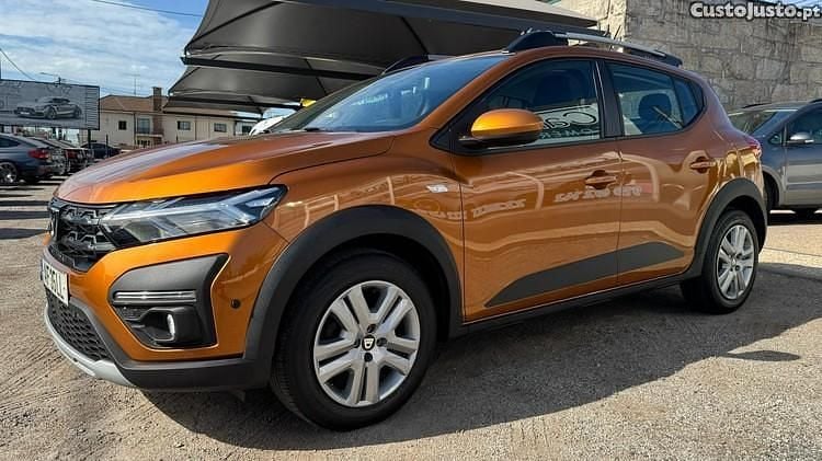 Castanho Usado 2021 Dacia Sandero Stepway Citadino | € 13.900 (Preço elevado) - Imagem 1/1