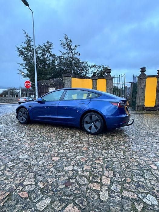 Usado Tesla Model 3 Standard Range Plus 208 kW (283 HP) 2021 Sedan