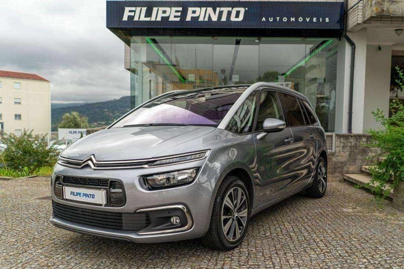 Cinzento Usado 2018 Citroën C4 Feel Monovolume | € 21.890 - Imagem 1/4
