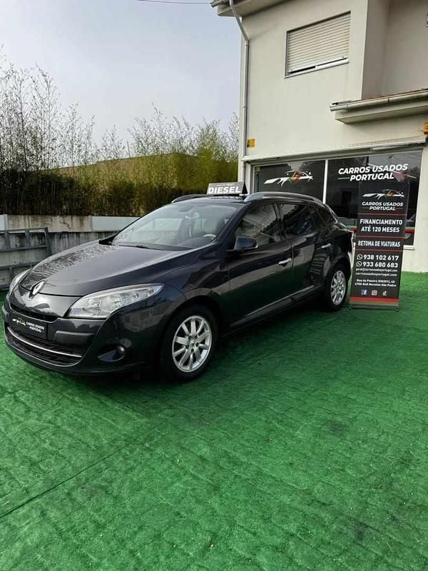 Cinzento Usado 2011 Renault Mégane III Carrinha | € 4.590 (Preço justo) - Imagem 1/4