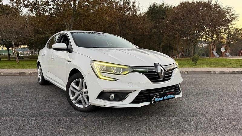 Branco Usado 2017 Renault Mégane IV | € 12.999 (Preço justo) - Imagem 1/4