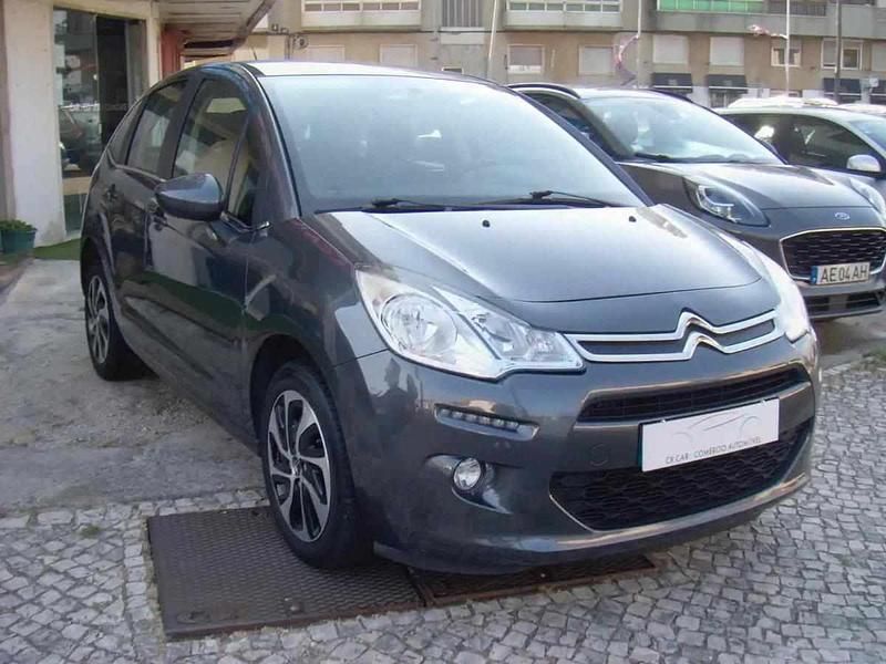 Usado Citroën C3 99 HP (72 kW) 2016 Cinzento Citadino
