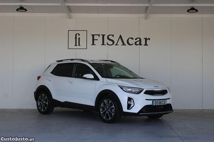 Branco Usado 2025 Kia Stonic SUV | € 21.900 (Preço elevado) - Imagem 1/1