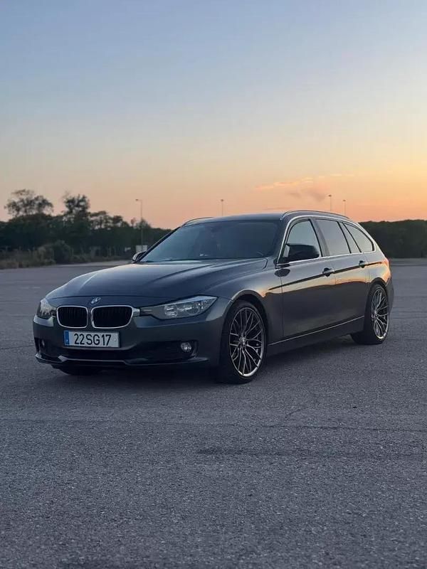 Cinzento Usado 2013 BMW 320 Efficient Dynamics Carrinha | € 14.900 (Caro) - Imagem 1/4