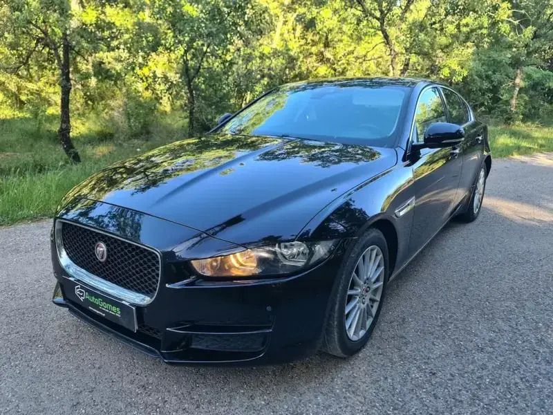 Preto Usado 2016 Jaguar XE Prestige Sedan | € 17.500 (Preço elevado) - Imagem 1/4