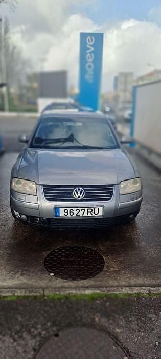 Usado 2001 VW Passat Sedan | € 1.850 (Super Preço) - Imagem 1/4