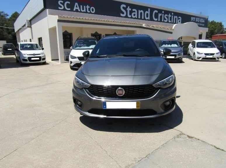 Cinzento Usado 2020 Fiat Tipo | € 15.750 (Preço elevado) - Imagem 1/4