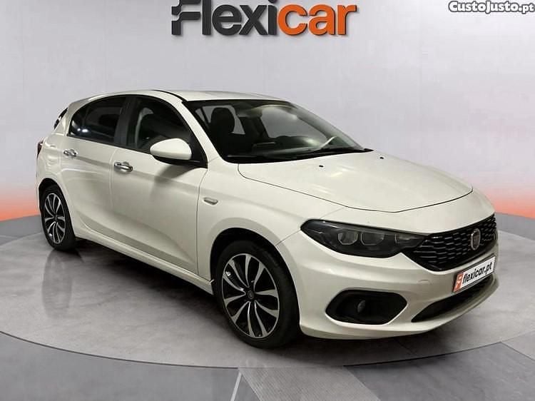 Branco Usado 2020 Fiat Tipo Lounge | € 10.490 (Preço justo) - Imagem 1/1