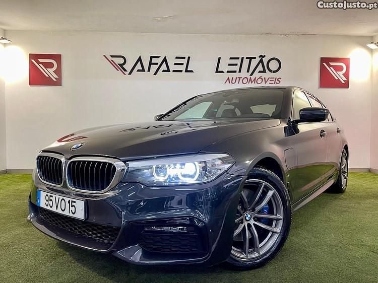 Usado BMW 530e iPerformance 252 HP (185 kW) 2018 Cinza Sedan