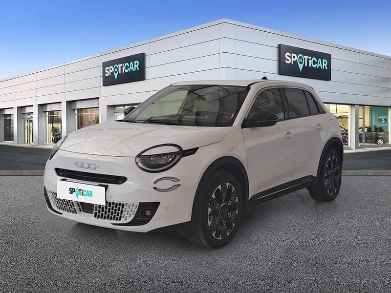 Branco Usado 2024 Fiat 600 La Prima SUV | € 23.990 (Bom preço) - Imagem 1/4