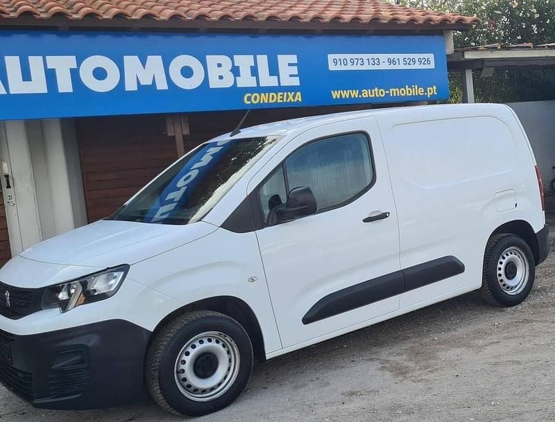 Branco Usado 2019 Peugeot Partner Monovolume | € 10.500 (Bom preço) - Imagem 1/4