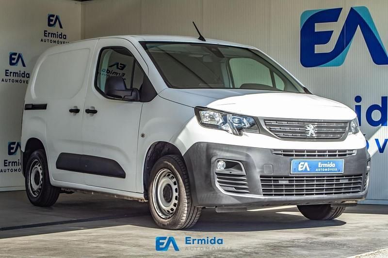 Branco Usado 2020 Peugeot Partner Van | € 12.500 (Bom preço) - Imagem 1/4