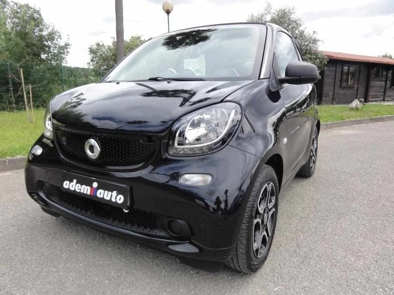 Usado Smart ForTwo Electric Drive 60 kW (82 HP) 2019 Preto Coupé