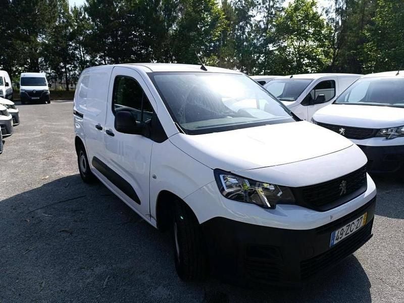 Branco Usado 2019 Peugeot Partner Monovolume | € 10.490 (Super Preço) - Imagem 1/4