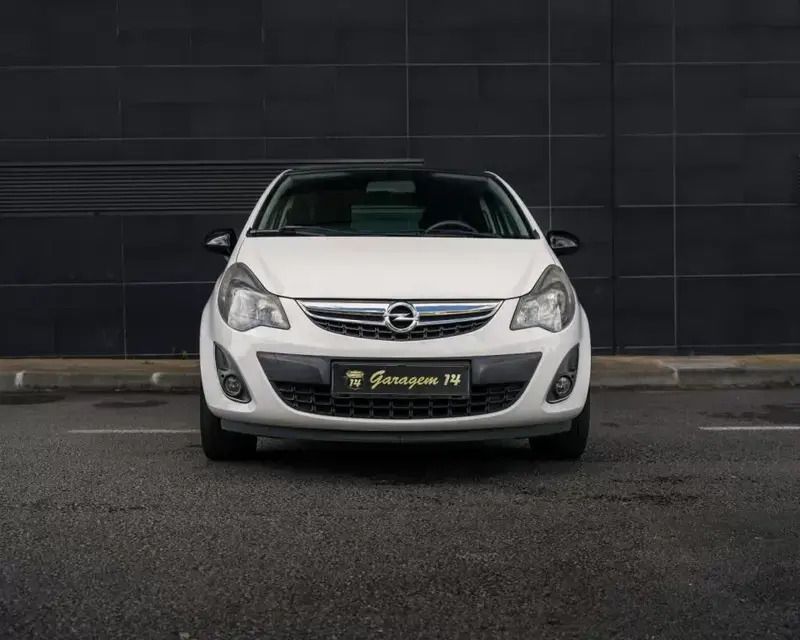 Usado Opel Corsa Edition 100 HP (73 kW) 2014 Branco Citadino