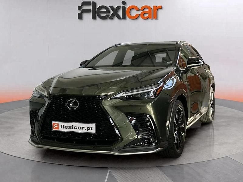 Verde Usado 2022 Lexus NX450h+ SUV | € 59.990 - Imagem 1/4