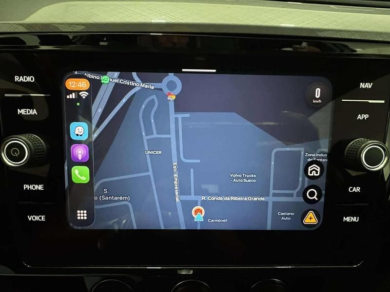 Usado VW Passat 120 HP (88 kW) 2020 Cinzento Carrinha