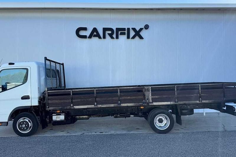 Branco Usado 2021 Mitsubishi Canter | € 39.999 - Imagem 1/4