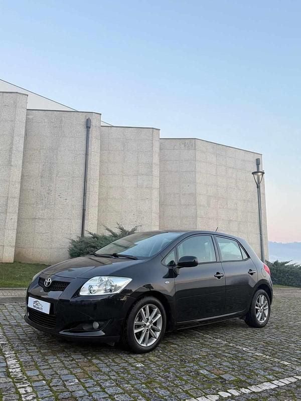 Preto Usado 2010 Toyota Auris Citadino | € 7.499 (Preço justo) - Imagem 1/4