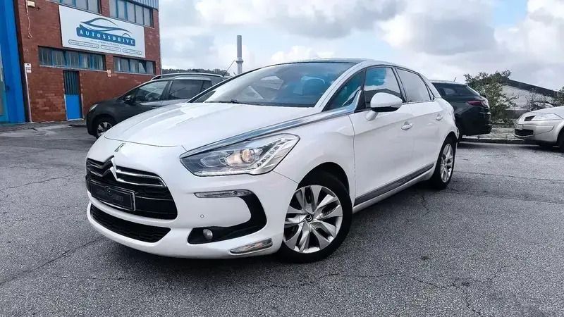 Branco Usado 2014 Citroën DS5 So Chic Citadino | € 12.500 (Preço justo) - Imagem 1/4
