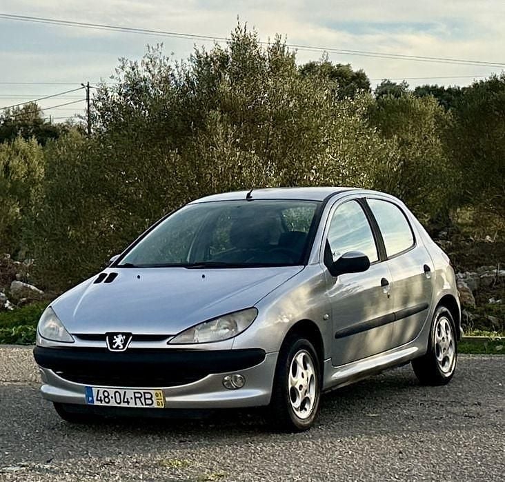 Usado 2001 Peugeot 206 Sedan | € 1.350 (Bom preço) - Imagem 1/4