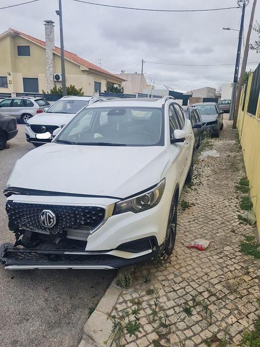 Usado 2020 MG ZS Luxury Sedan | € 6.000 - Imagem 1/4