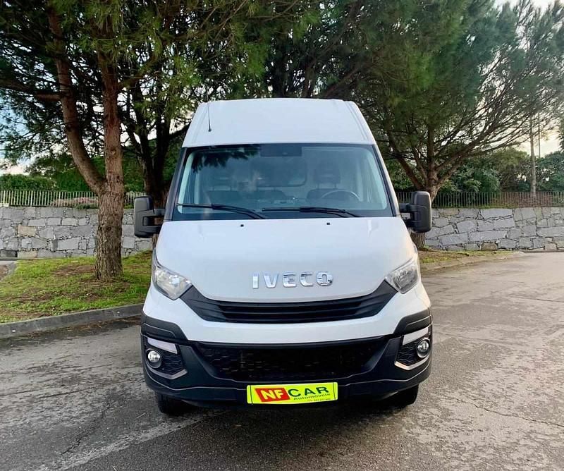 Usado Iveco Daily 150 HP (110 kW) 2019 Branco