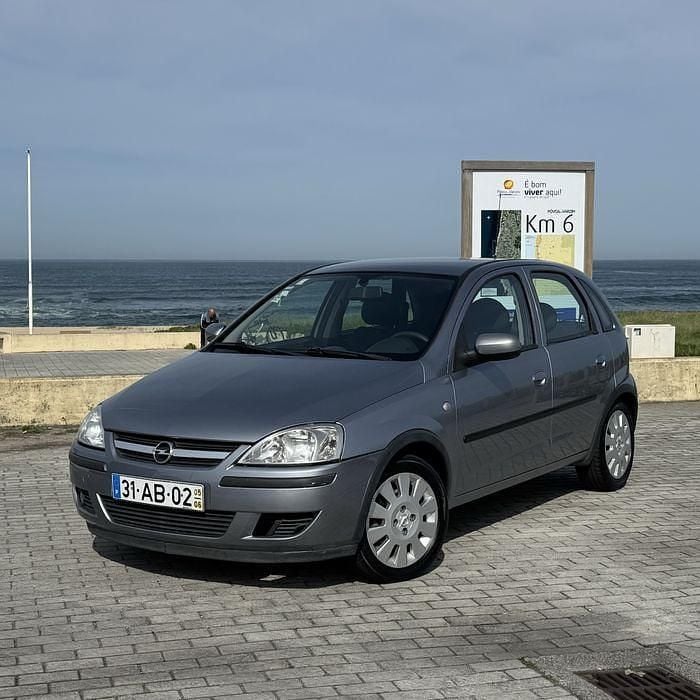 Usado 2005 Opel Corsa Sedan | € 1.990 (Preço justo) - Imagem 1/4