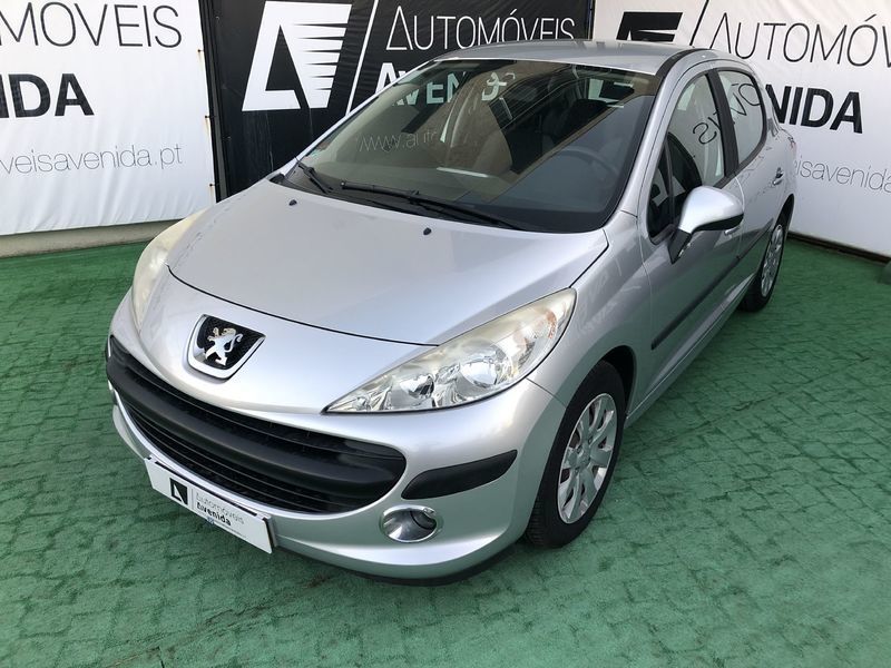 Peugeot 207 i