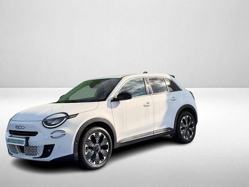 Branco Usado 2024 Fiat 600 | € 23.490 (Preço justo) - Imagem 1/4