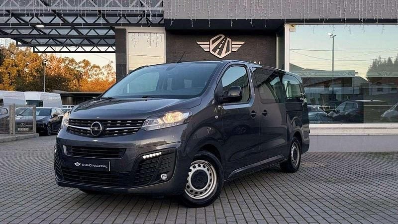 Usado Opel Vivaro Essentia 120 HP (88 kW) 2022 Cinza Monovolume