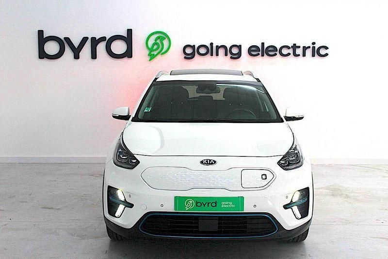 Usado Kia e-Niro 150 kW (204 HP) 2020 Branco SUV