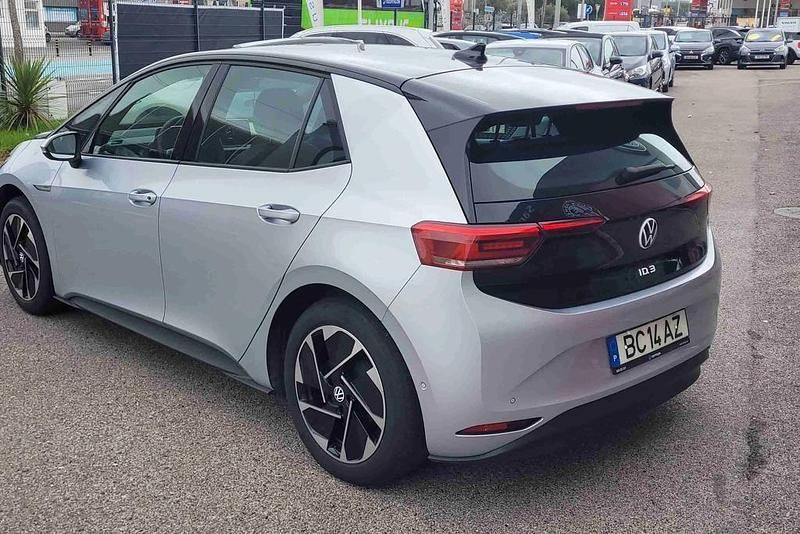 Usado VW ID.3 Pro 150 kW (204 HP) 2023 Prateado Citadino
