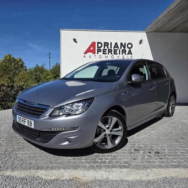 Cinza Usado 2016 Peugeot 308 Style | € 13.990 (Preço justo) - Imagem 1/4