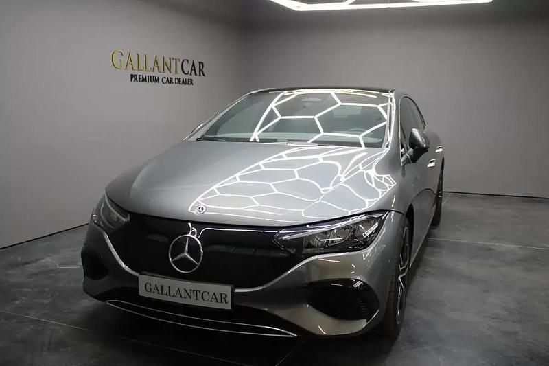 Cinza antracite Usado 2024 Mercedes EQE300 Edition SUV | € 53.900 - Imagem 1/4