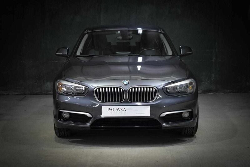 Cinzento Usado 2016 BMW 116 Citadino | € 16.850 (Preço justo) - Imagem 1/4