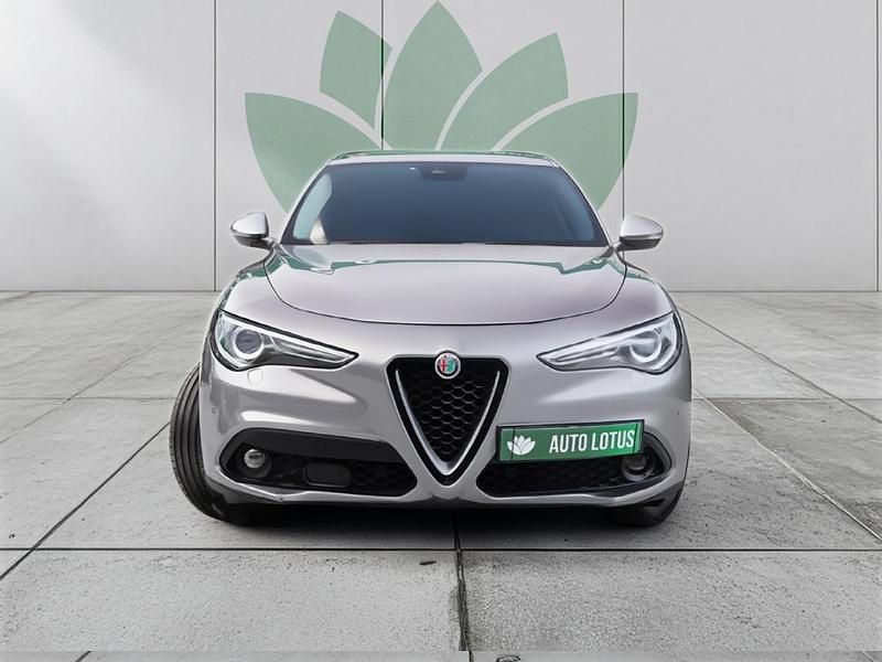 Usado Alfa Romeo Stelvio Super 180 HP (132 kW) 2018 Cinza SUV