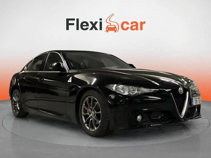 Preto Usado 2017 Alfa Romeo Giulia Super Sedan | € 23.490 (Preço elevado) - Imagem 1/4